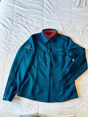 La Sportiva Women's Teal Button-Up Jacket